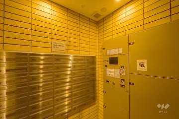 宅配ボックスと共用ポスト