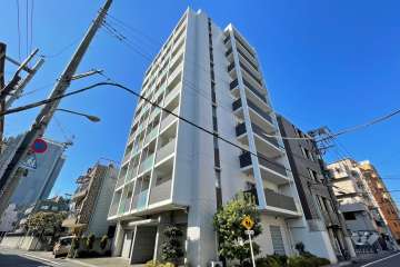 グランコート西日暮里の外観（東側から）