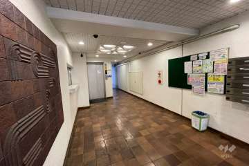 エントランスホール