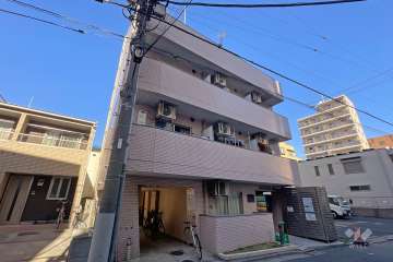 マリオン鶯谷第二の外観（南西側から）