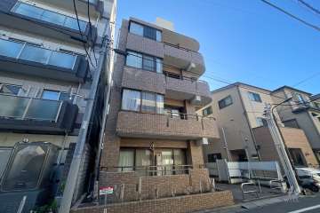 朝日プラザ荒川遊園の外観（北東側から）