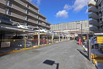 敷地内駐車場（屋外機械式）
