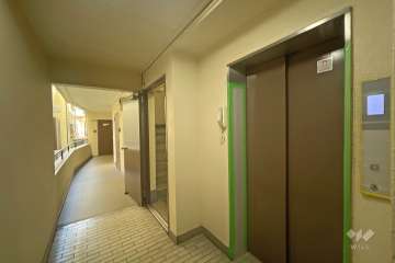 共用のエレベーター