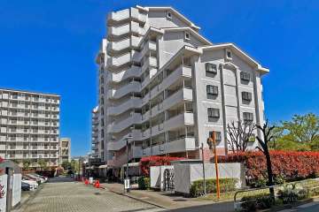 けやき通り北九番館の外観（北西側から）