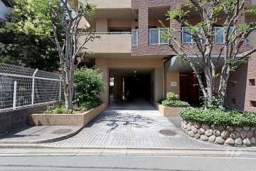 駐車場の出入り口