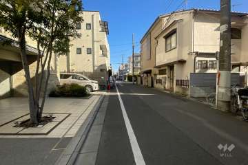 敷地南側の前面道路　