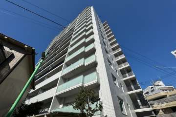 パークホームズ町屋の外観（南東側から）