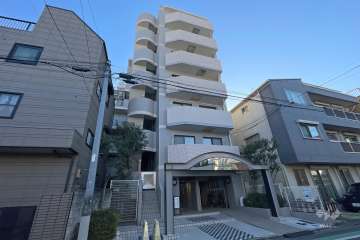 東急ドエルアルス東日暮里の外観（北東側から）