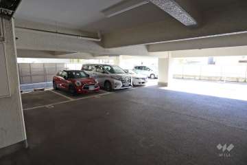敷地内駐車場（屋内平面式）