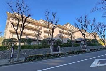 アクロシティAポートの外観（南西側から）