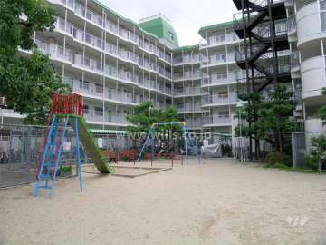 敷地に隣接した公園