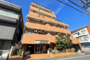 ライオンズマンション田端第２の外観（南東側から）