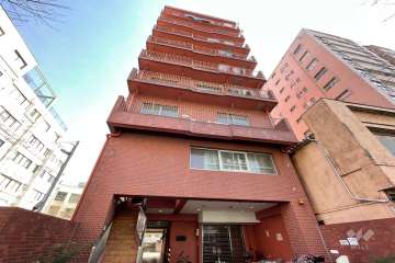 リレント三ノ輪の外観（北西側から）