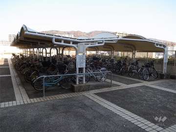 5階広場横にある駐輪場