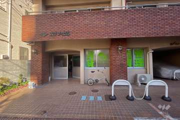 敷地内駐車場（屋外平面式・屋内平面式）