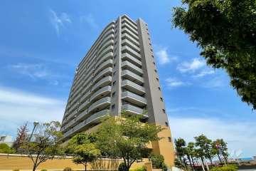 プランヴェールＥＸリバーウイングの外観（南東側から）