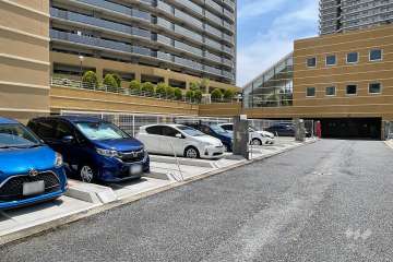 敷地内駐車場（屋内機械式）