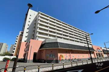 けやき通り北四番館の外観（北西側から）