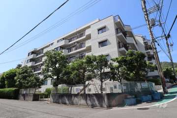 インペリアル池田城山町の外観(南東側から)