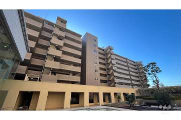 コスモデュオスクエアサザンスクエアの外観（北東側から）