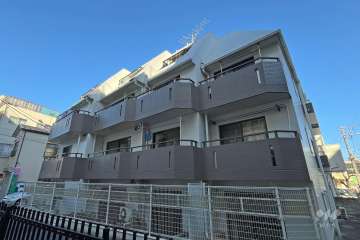 レジェンド西日暮里の外観（南東側から）
