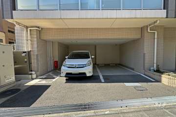 敷地内駐車場（屋内平面式）