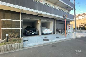 敷地内駐車場（屋内平面式）