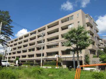 ジオ池田五月丘（弐番館）の外観（南東側から）