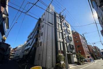 ザグランデレガーロ東日暮里の外観（北西側から）