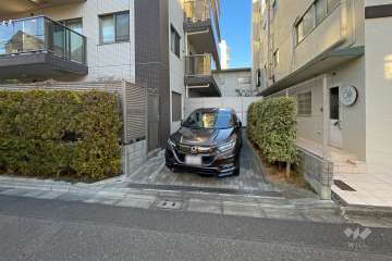敷地内駐車場（屋外平面式）