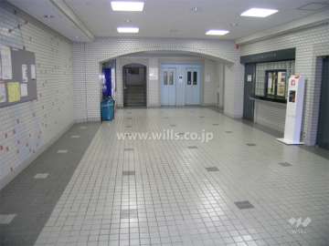 エントランスホール