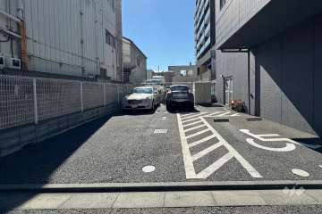 駐車場の出入り口・敷地内駐車場（屋外平面式）