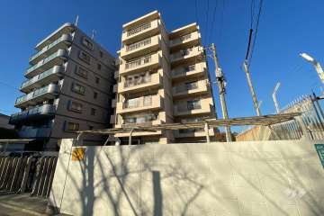 パークサイドマンションの外観（南東側から）