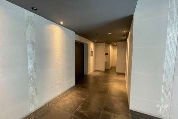 エントランスホール