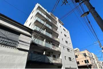 アステリオン日暮里の外観(南東側から)