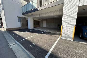 敷地内駐車場(屋外平面式)