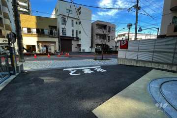 駐車場の出入り口