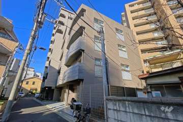 マキシヴ西日暮里アレグリアコートの外観（南東側から）