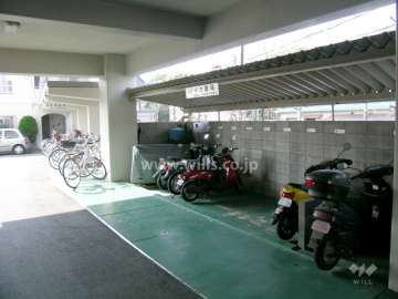 駐輪場