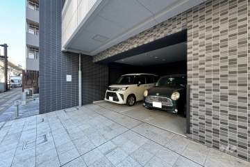 敷地内駐車場（屋内平面式）