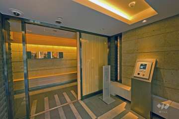 エントランスはオートロック付きです。