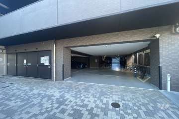 駐車場の出入り口