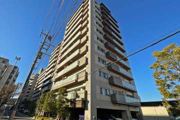 クレヴィア南千住リバーサイドツインイーストの外観（南東側から）