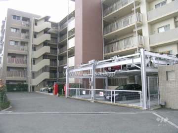 機械式の敷地内駐車場