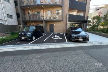 敷地内駐車場(屋外平面式)