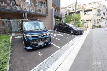 敷地内駐車場（屋外平面式）