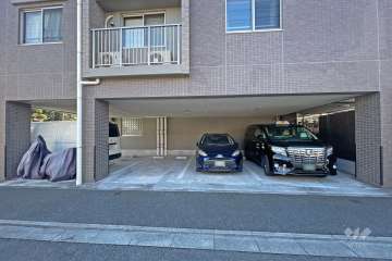 敷地内駐車場（屋内平面式）