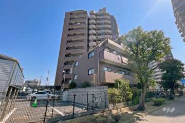 グランベルフォーシーズンズタワーの外観（南西側から）