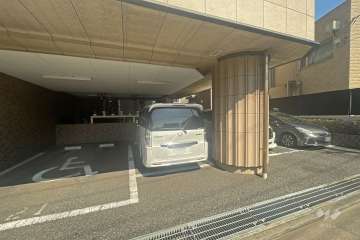 敷地内駐車場（屋内平面式）