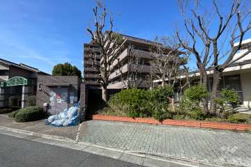 ライオンズガーデンテラス竹の塚の外観（東側から）